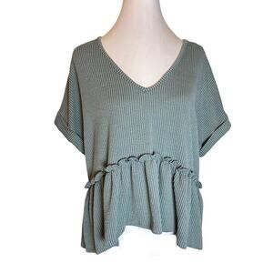 Charlotte Avery Babydoll Top Size L Seafoam Green Ribbed Loose Fit Ruffle  NWT